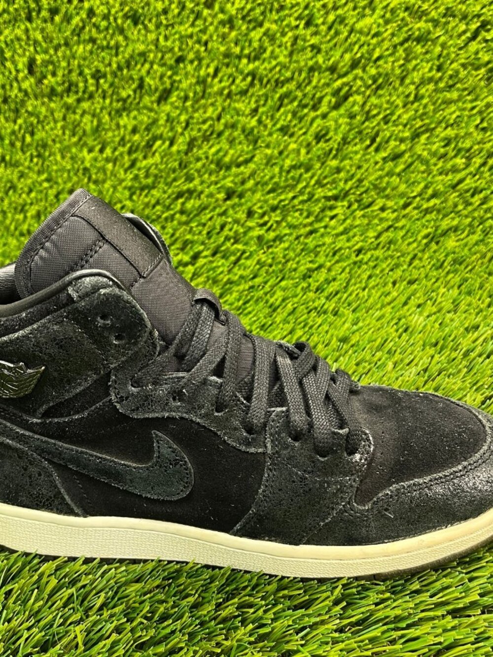 Nike Air Jordan 1 Retro Boys Size 6Y Black Walking Casual Shoes Sneakers